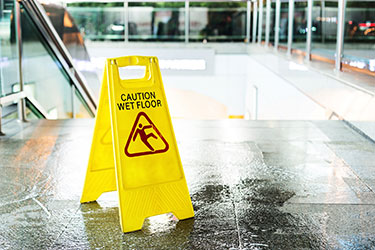 Settlement for a Broken Ankle Slip and Fall Claim